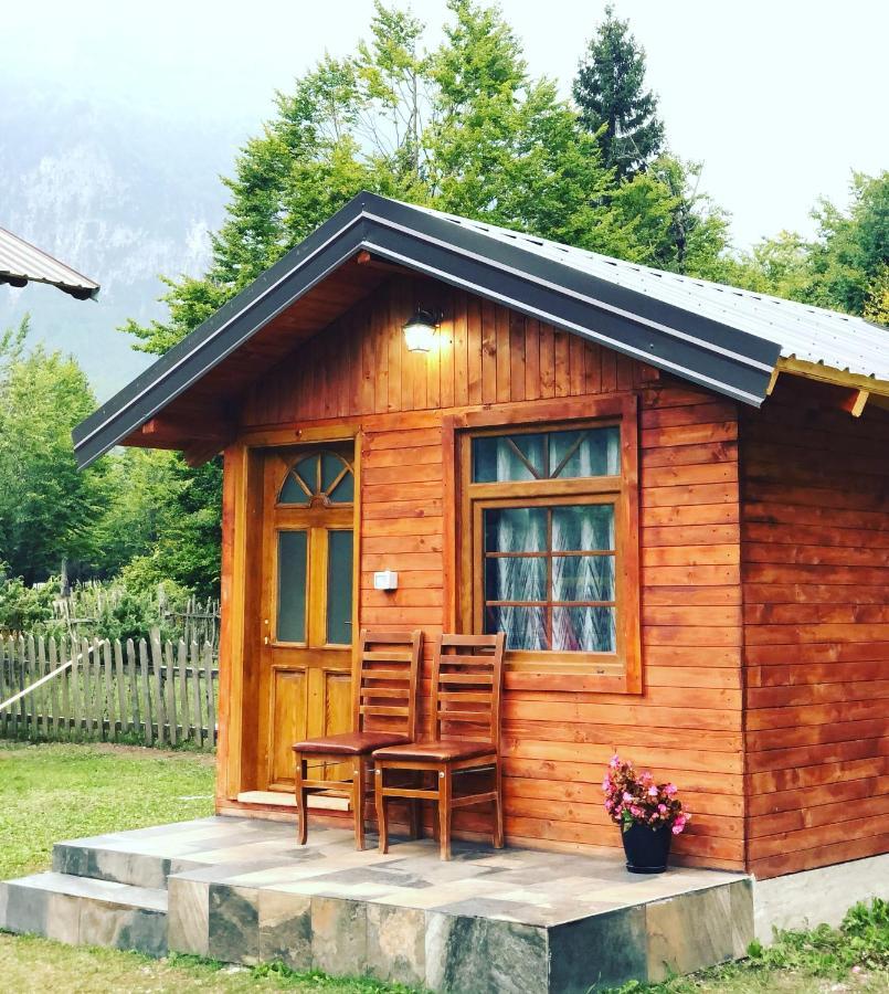 Krojet E Rrogamit Valbone Bagian luar foto